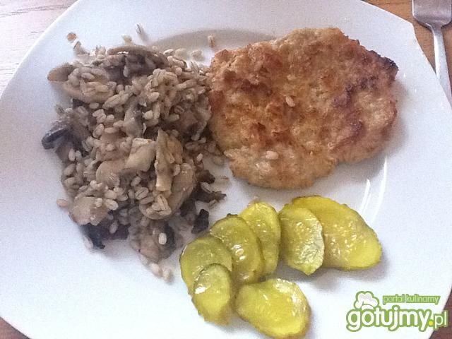 Kasza pęczak z pieczarkami