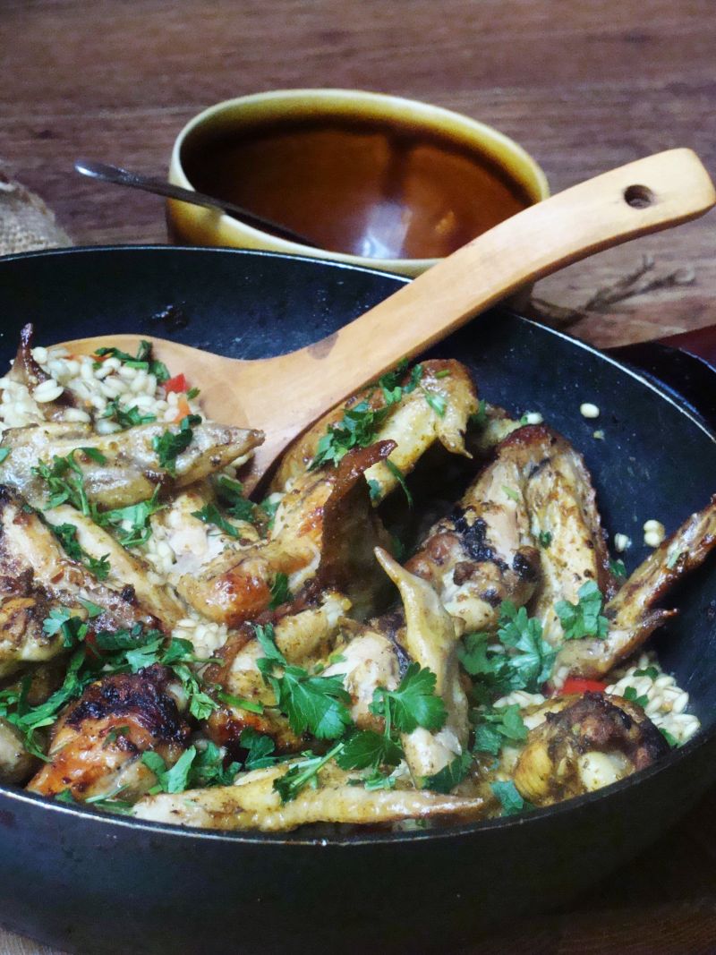 Kasza peczak ze skrzydełkami