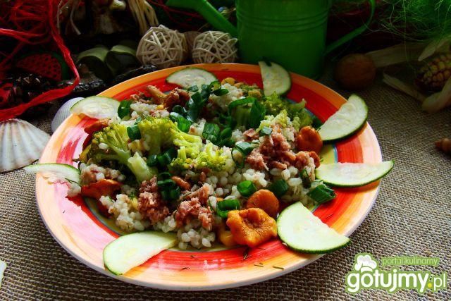 Kasza z warzywami i kurkami  Kasza z warzywami i kurkami