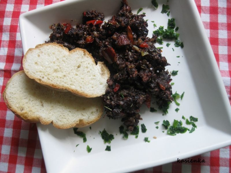 Kaszanka z kiełbasą, cebulą i papryką Kaszanka z kiełbasą, cebulą i papryką