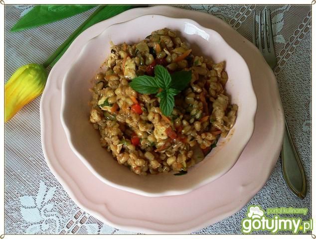 Kaszatto z warzywami i indykiem Kaszatto z warzywami i indykiem