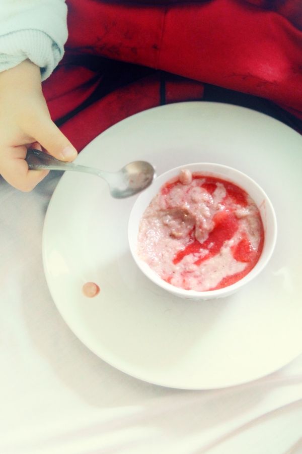 Kaszka manna z owocowym musem Kaszka manna z owocowym musem