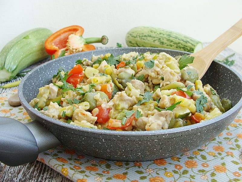 Kaszotto z fasolką szparagową, papryką  i bobem Kaszotto z fasolką szparagową, papryką  i bobem
