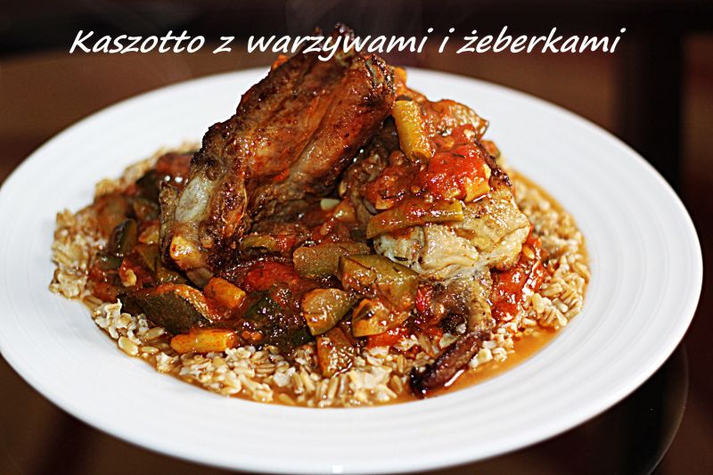Kaszotto z warzywami i żeberkami