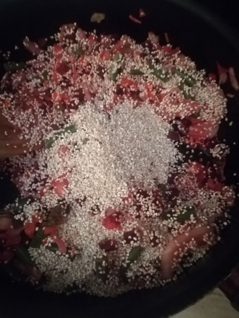 Kaszotto z warzywami (papryka, burak, fasolka) 
