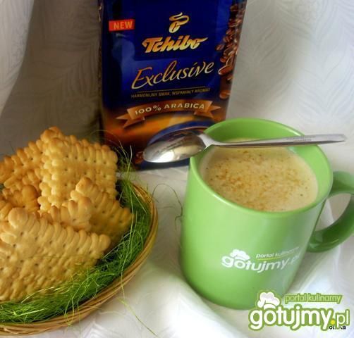 Kawa cynamonowa z likierem  Kawa cynamonowa z likierem