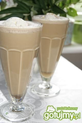 Kawa stracciatella z lodami Kawa stracciatella z lodami
