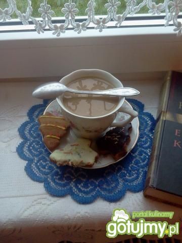 Kawa z goździkiem Kawa z goździkiem