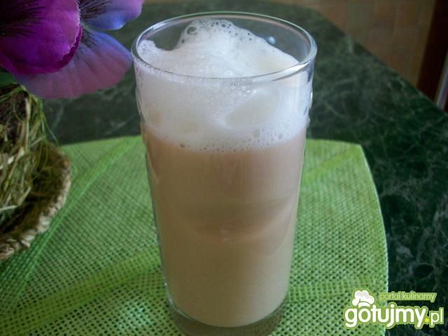 kawa z mleczną pianką kawa z mleczną pianką