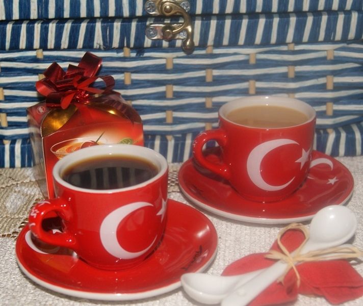 Kawa z Muscovado, cynamonem i kardamonem Kawa z Muscovado, cynamonem i kardamonem