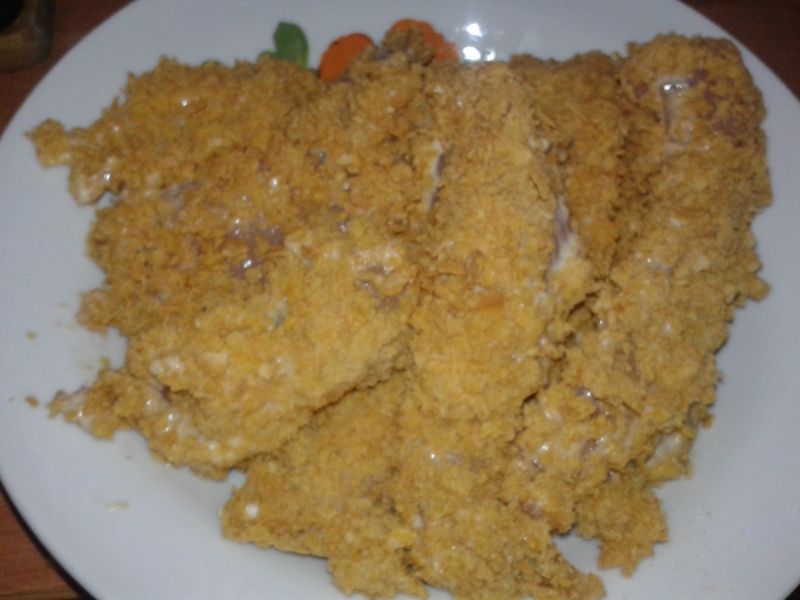 Kawałki kurczaka smażone w głębokim  tłuszczu