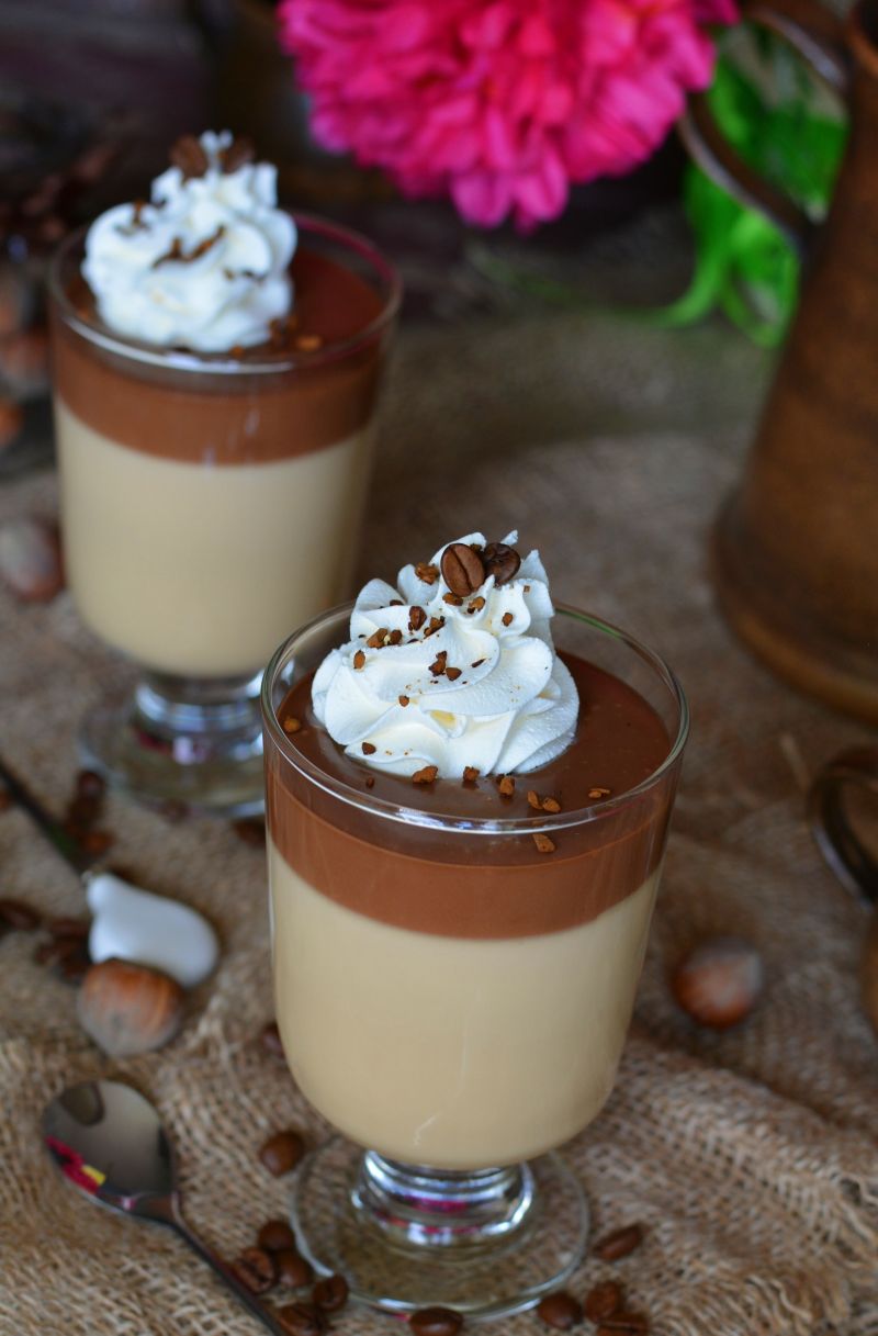 Kawowa panna cotta z musem czekoladowym Kawowa panna cotta z musem czekoladowym