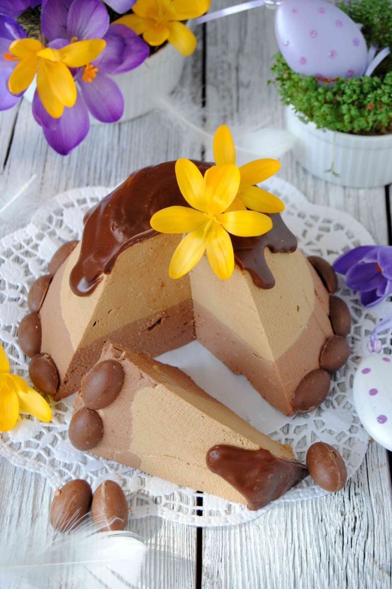 Kawowo-czekoladowa  pascha z nutą orzechów