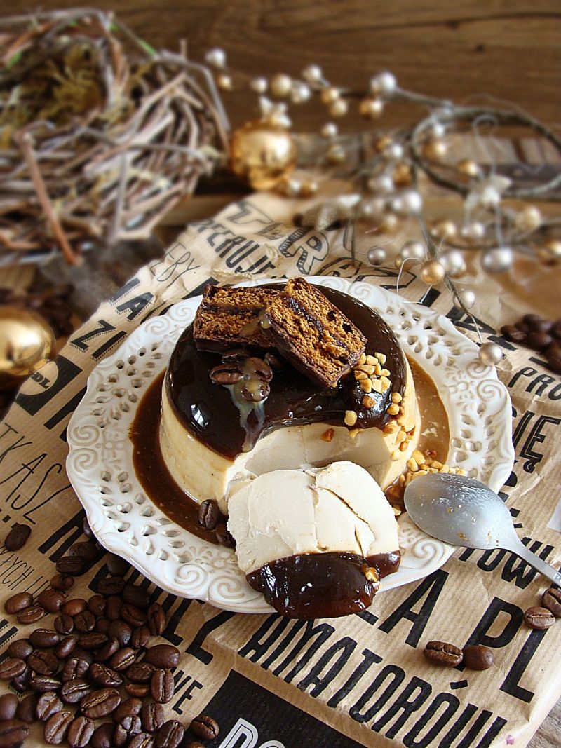 Kawowo-piernikowa panna cotta  Kawowo-piernikowa panna cotta