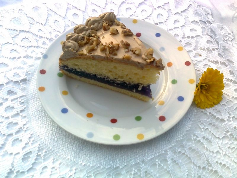 Kawowy torcik z masą kisielową Kawowy torcik z masą kisielową