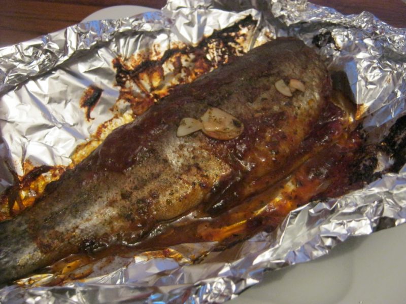 Keczupowy łosoś z folii