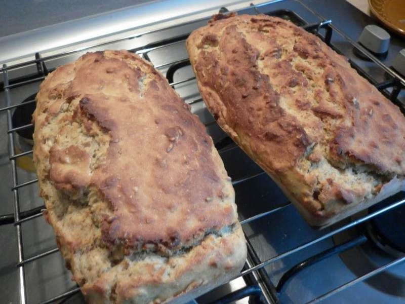 Kefirowo - maślankowy chlebek na miodzie