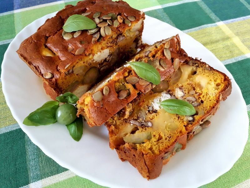 Keks jesienny wytrawny z dynią i brukselką Keks jesienny wytrawny z dynią i brukselką