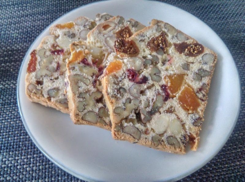 Keks mocno bakaliowy