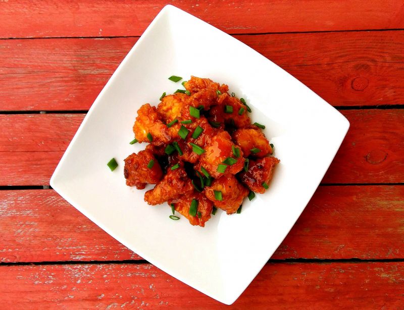 Kęski kurczaka w sosie chilli z miodem Kęski kurczaka w sosie chilli z miodem