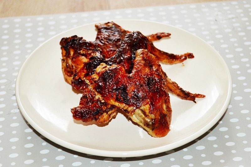 Ketchupowo miodowe skrzydełka