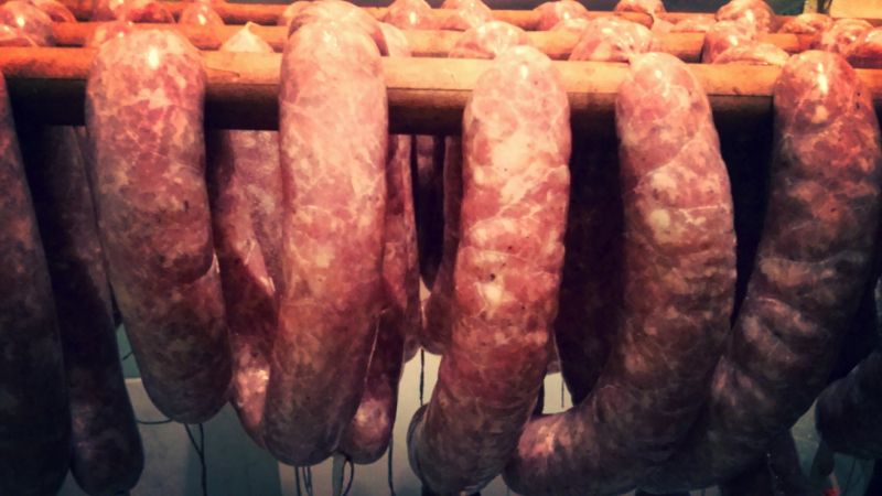 Kiełbasa biała drobiowo - wieprzowa