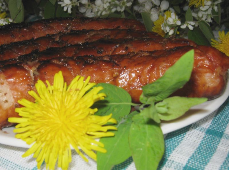 Kiełbasa na grilla w marynacie