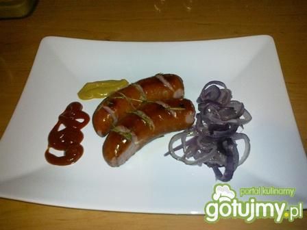 Kiełbasa smażona z rozmarynem.