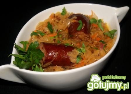 Kiełbasa w kiszonej kapuście