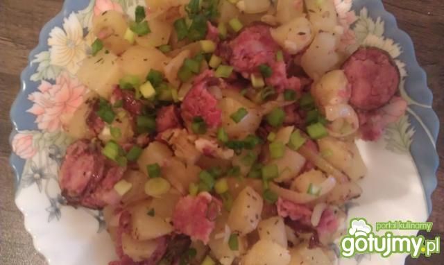 Kiełbasa z ziemniakami po chłopsku