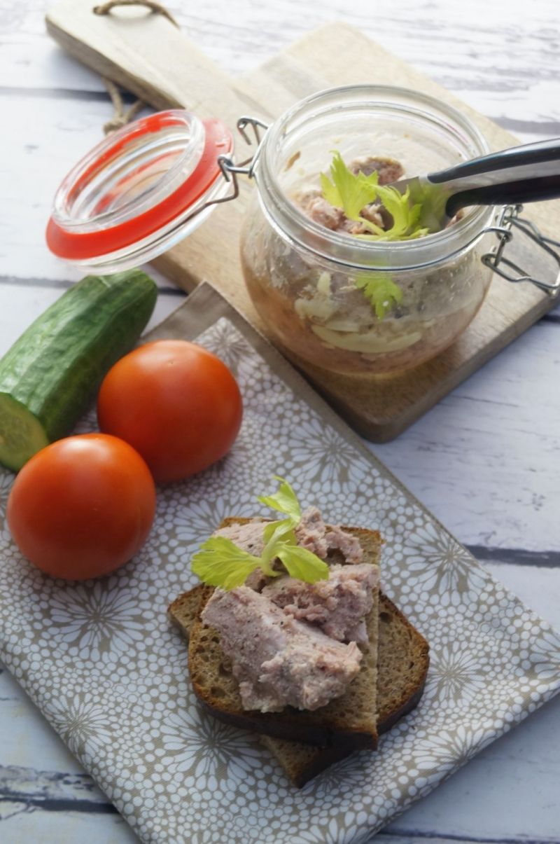 Kiełbasa ze słoika