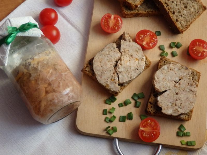 Kiełbasa ze słoika