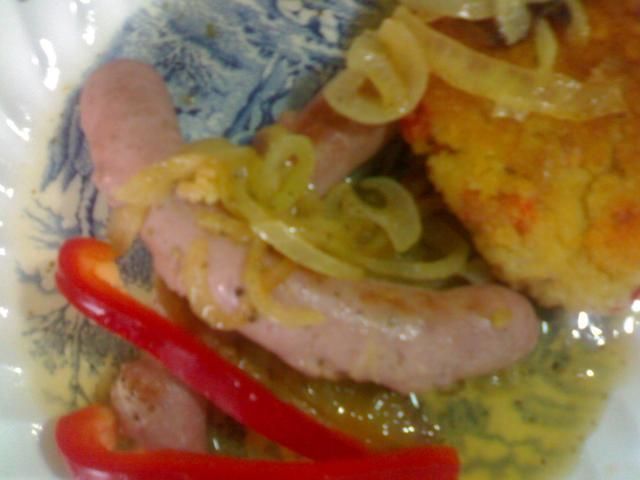 Kiełbaski z kurczaka w białym winie