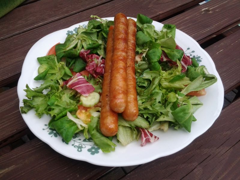 Kiełbaski z serem z grilla  