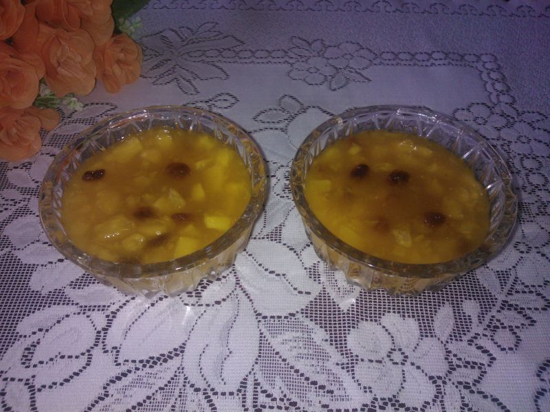 Kisiel jabłkowy z rodzynkami