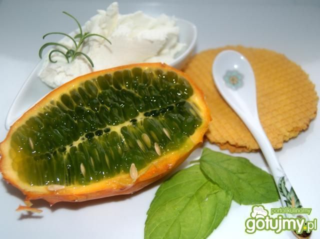 Kiwano z kozim serem  Kiwano z kozim serem