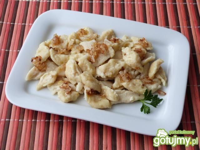 Kładzione kluski z ciasta parzonego Kładzione kluski z ciasta parzonego