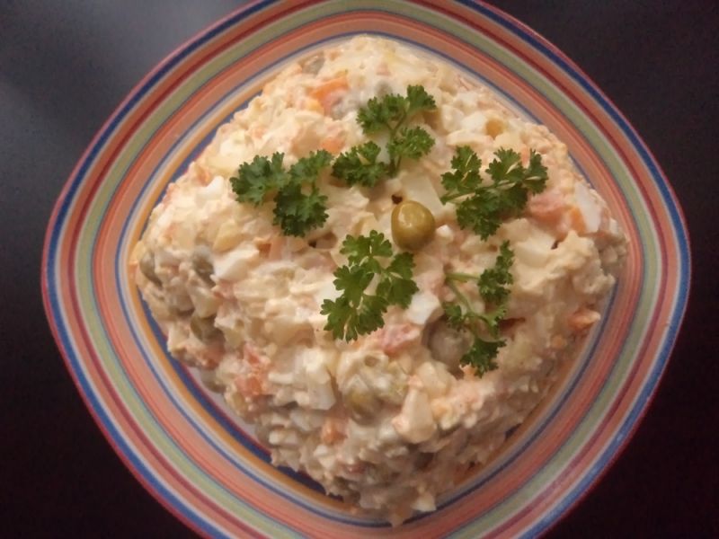 Klasyczna salatka jarzynowa Klasyczna salatka jarzynowa