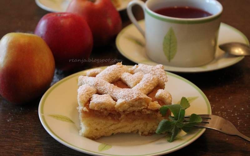 Klasyczna szarlotka  Klasyczna szarlotka