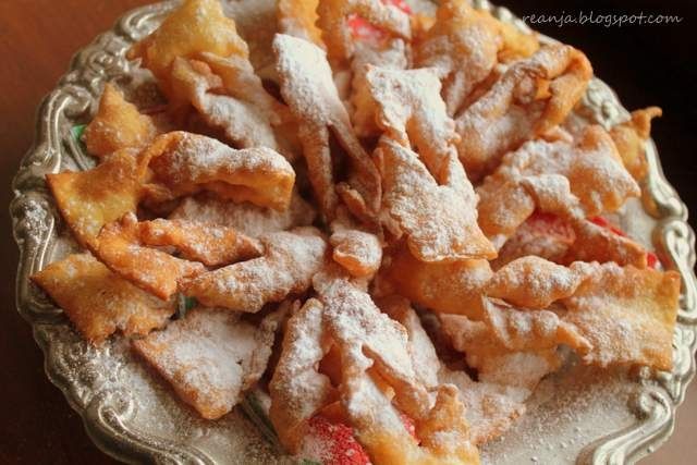 Klasyczne faworki Klasyczne faworki