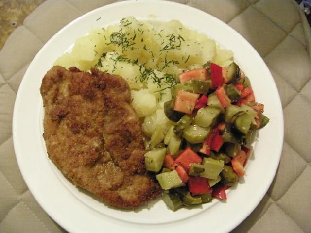 Klasyczne schabowe z surówką Klasyczne schabowe z surówką