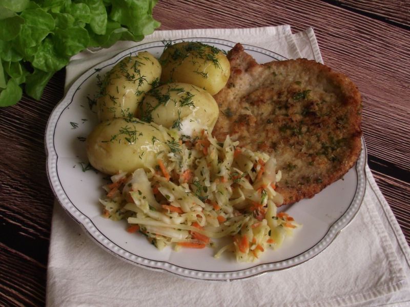 Klasyczny kotlet schabowy z miętą Klasyczny kotlet schabowy z miętą
