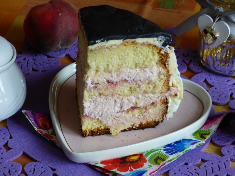 Klasyczny tort truskawkowy Klasyczny tort truskawkowy