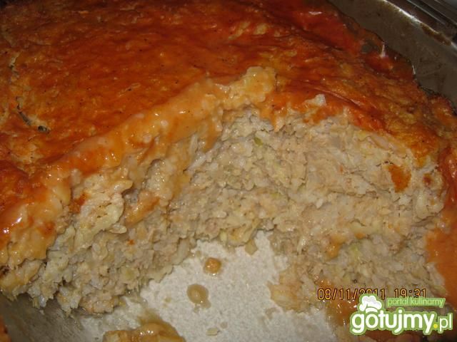 Klops a`la gołąbki. Klops a`la gołąbki.