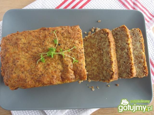 Klops z kaszy gryczanej, sera i ziemniak