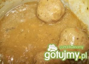 Klopsiki drobiowe w sosie  Klopsiki drobiowe w sosie