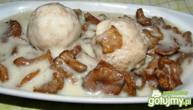 Klopsiki drobiowe w sosie kurkowym