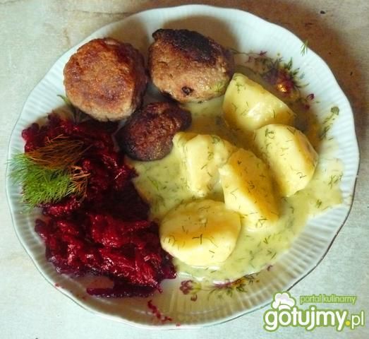 Klopsiki indycze i biały sos koperkowy Klopsiki indycze i biały sos koperkowy