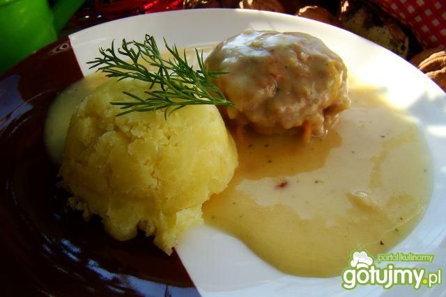 Klopsiki marchewkowe z sosie  Klopsiki marchewkowe z sosie