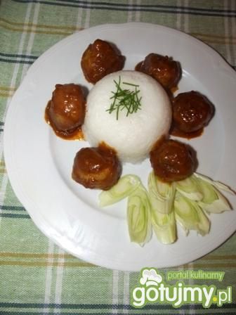 Klopsiki mielone w sosie curry